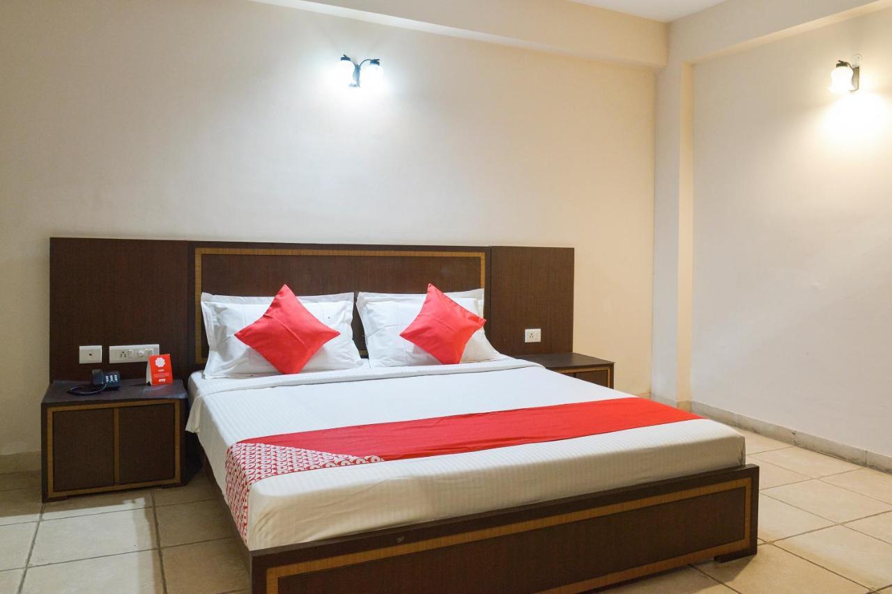 Oyo 15149 Hotel Ajoy Minar Mandarmani Exteriér fotografie