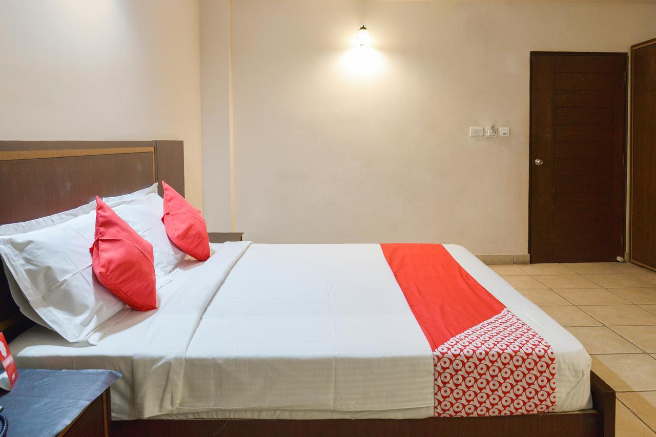 Oyo 15149 Hotel Ajoy Minar Mandarmani Exteriér fotografie