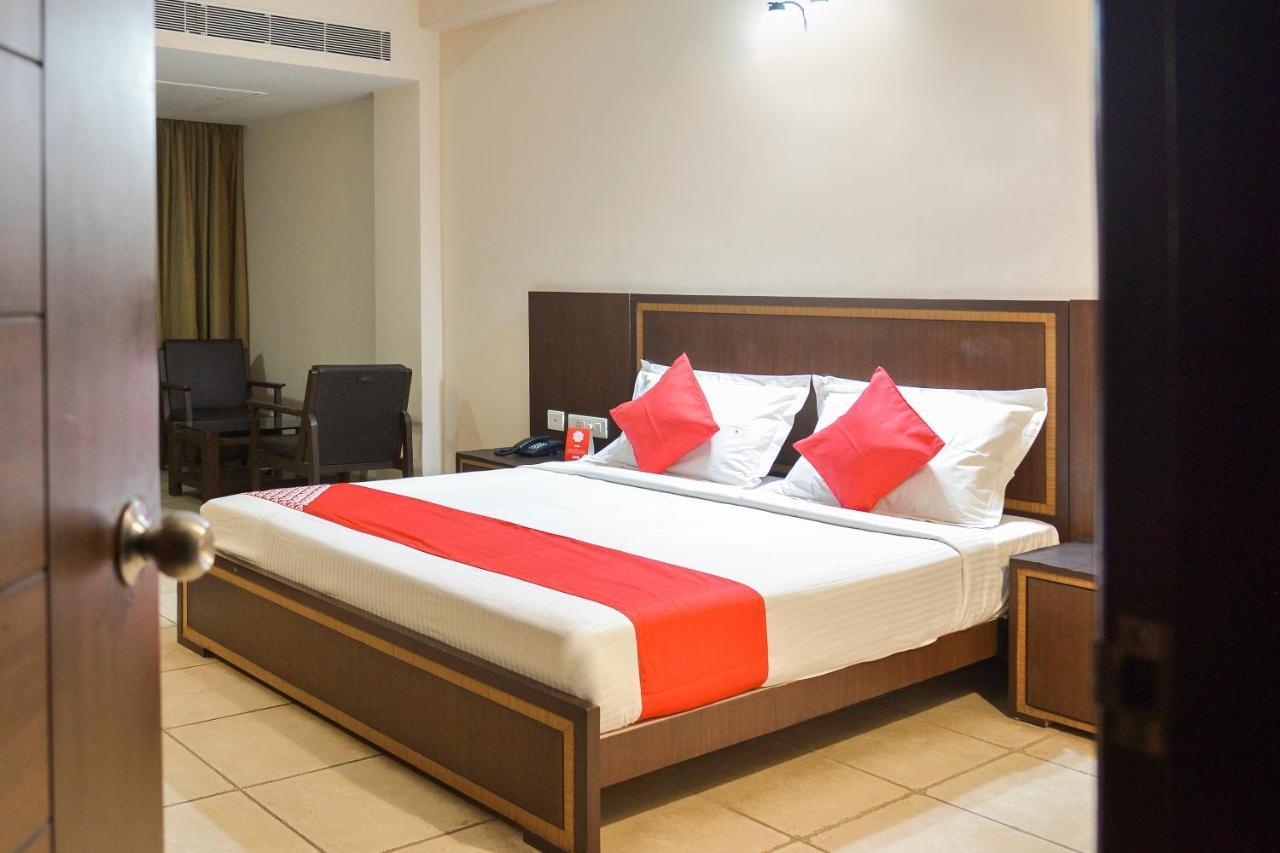 Oyo 15149 Hotel Ajoy Minar Mandarmani Exteriér fotografie