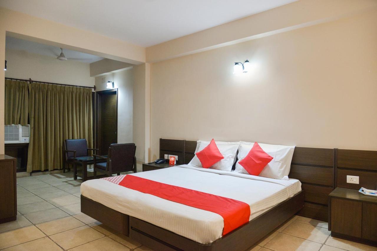 Oyo 15149 Hotel Ajoy Minar Mandarmani Exteriér fotografie